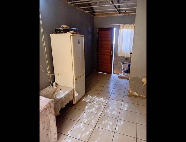 2 BEDROOM HOUSE FOR SALE IN PALM RIDGE EXT 2
